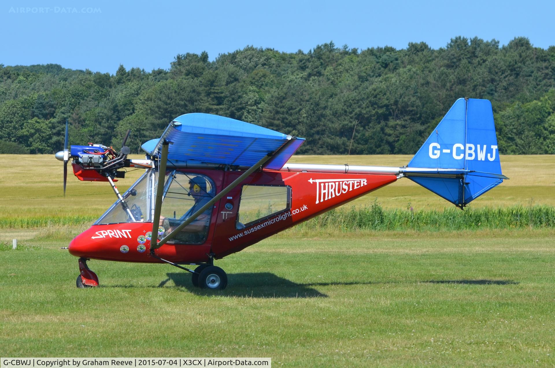 G-CBWJ, 2002 Thruster T600N 450 C/N 0092-T600N-069, Just landed at Northrepps.
