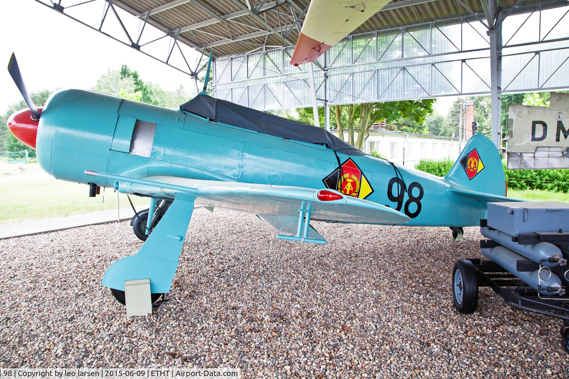 98, 1955 Let C-11 (Yak-11) C/N 68210, Flugplatzmuseum Cottbus 9.6.15