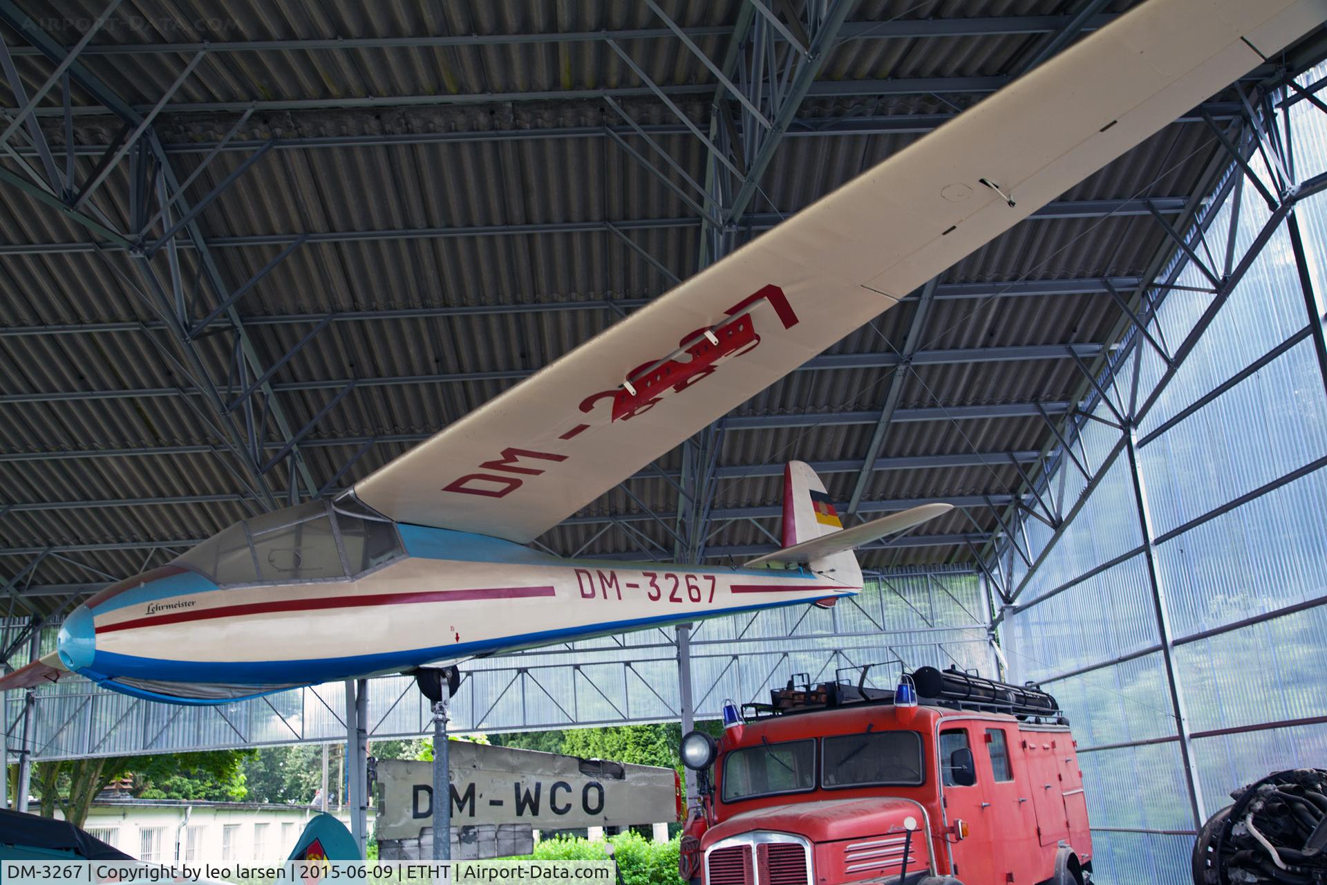 DM-3267, 1970 VEB Apparatebau Lommatzsch FES-530-II Lehrmeister C/N 0217, Flugplatzmuseum Cottbus 9.6.15