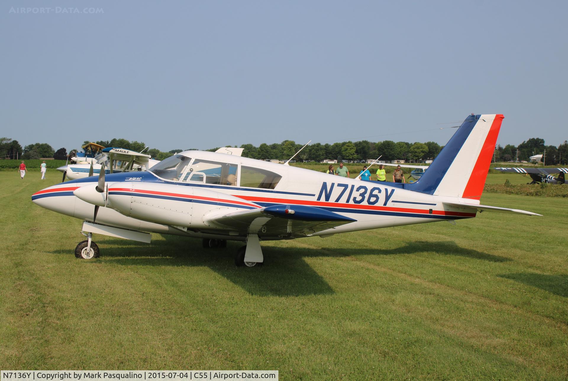 N7136Y, 1963 Piper PA-30 Twin Comanche C/N 30-158, Piper PA-30