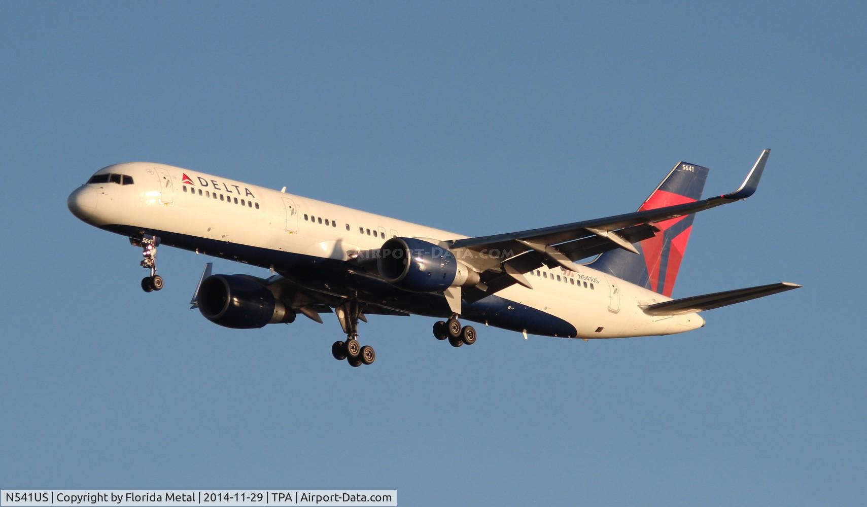 N541US, 1996 Boeing 757-251 C/N 26488, Delta