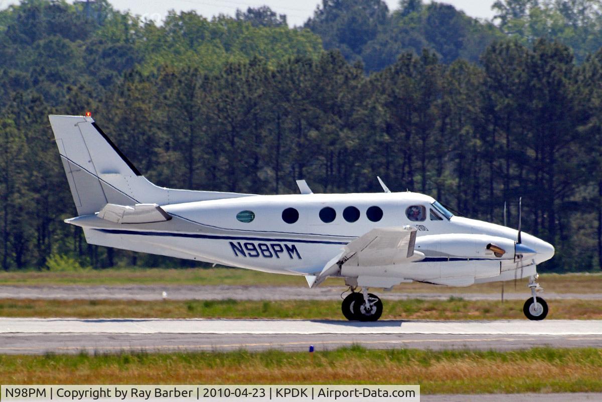 N98PM, 1974 Beech E-90 King Air C/N LW-131, Beech E90 King Air [LW-131] Atlanta-Dekalb Peachtree~N 23/04/2010