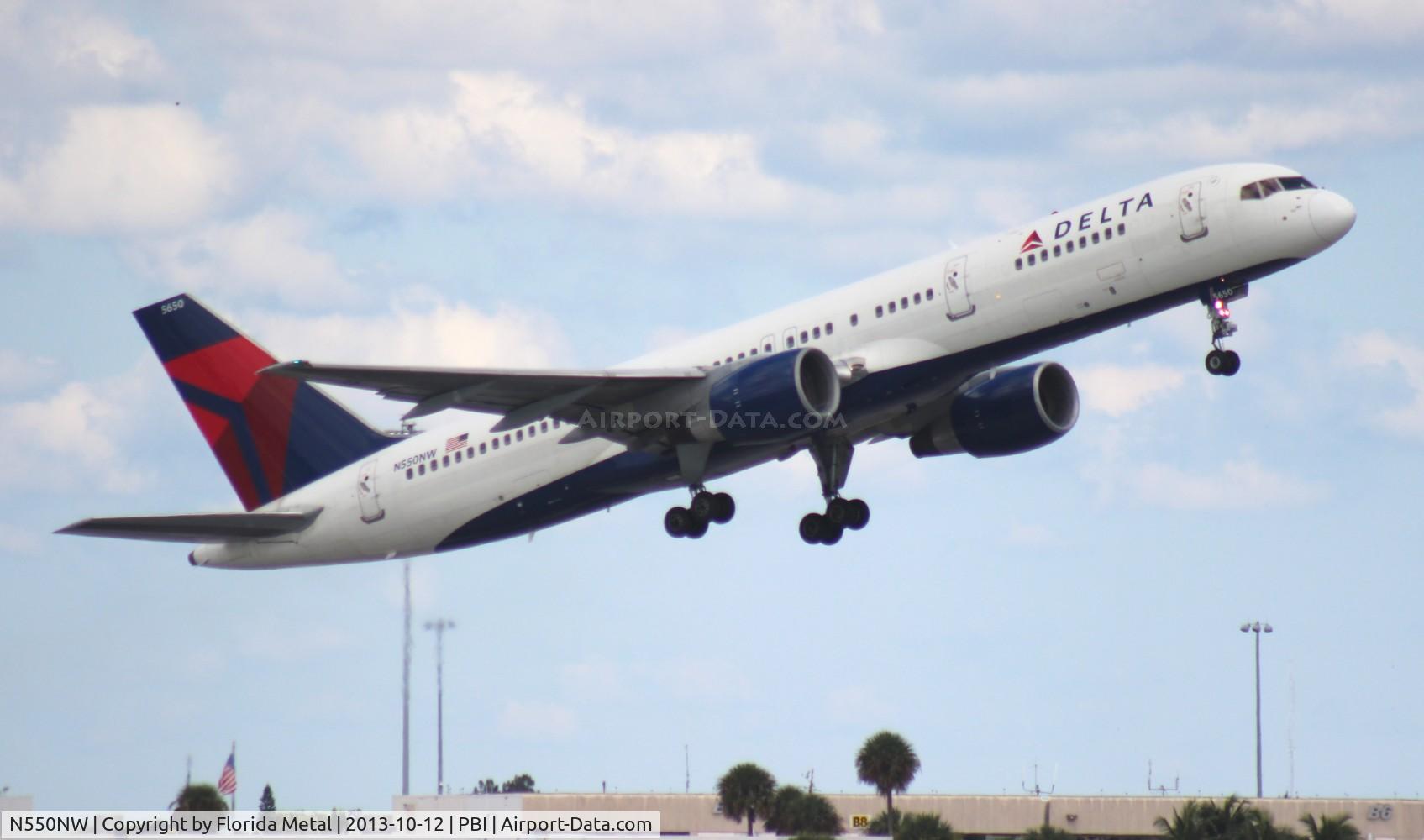 N550NW, 2001 Boeing 757-251 C/N 26497, Delta
