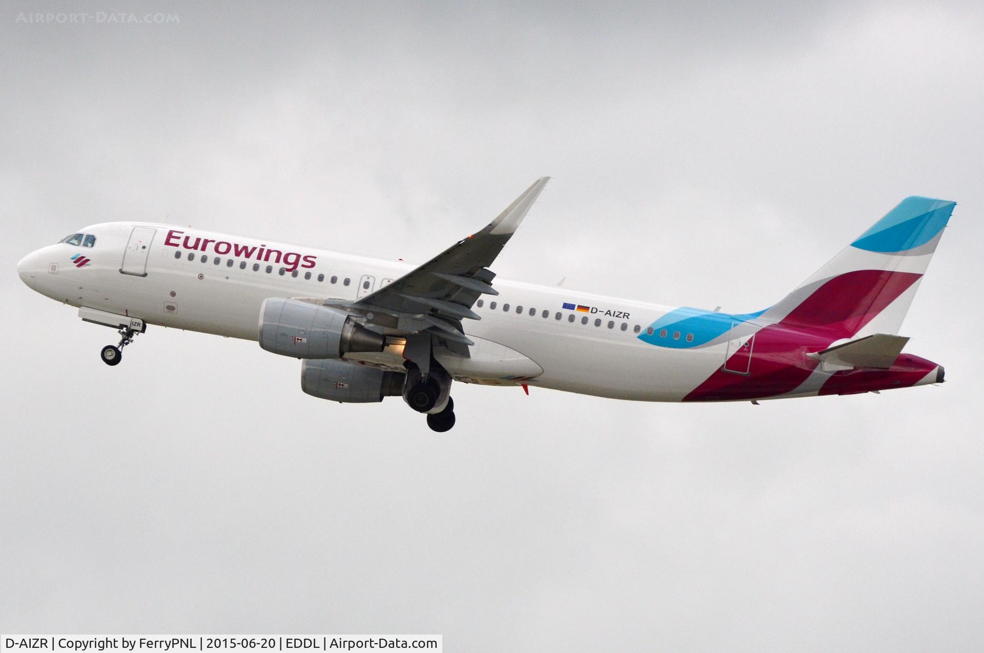 D-AIZR, 2013 Airbus A320-214 C/N 5525, Eurowings A320 departing.