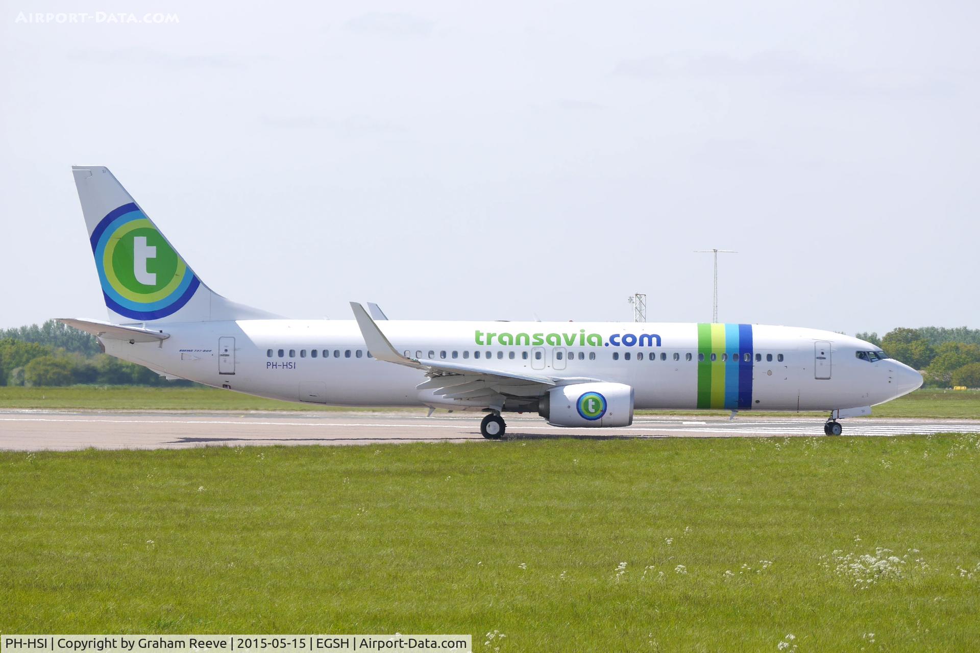 PH-HSI, 2013 Boeing 737-8K2 C/N 42148, About to depart from Norwich.