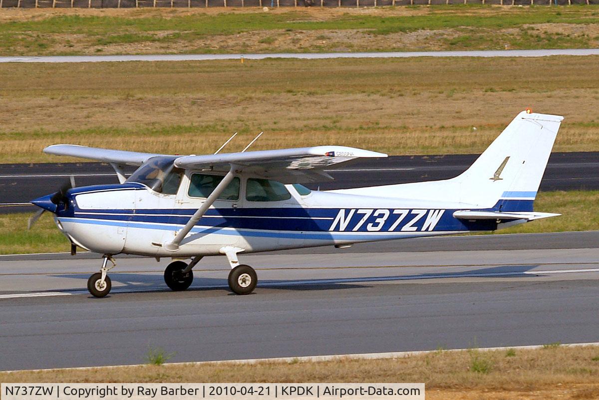 N737ZW, 1977 Cessna 172N C/N 17269811, Cessna 172N Skyhawk [172-69811] Atlanta-Dekalb Peachtree~N 21/04/2010
