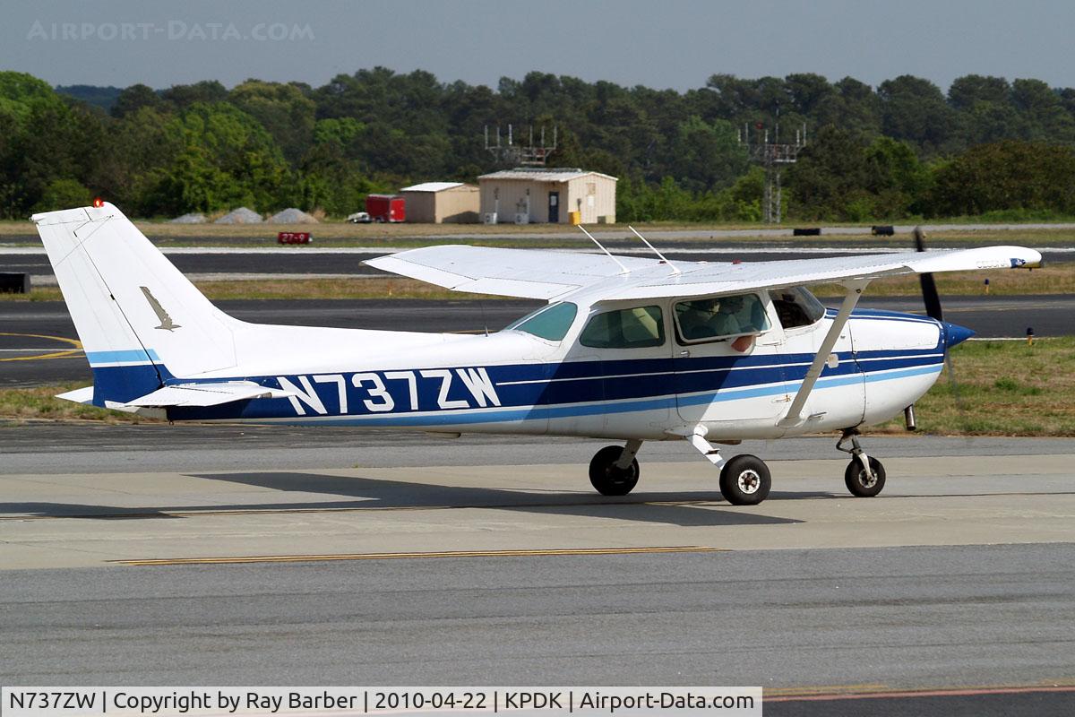 N737ZW, 1977 Cessna 172N C/N 17269811, Cessna 172N Skyhawk [172-69811] Atlanta-Dekalb Peachtree~N 22/04/2010