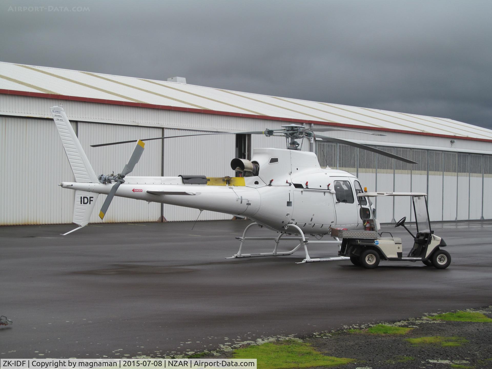 ZK-IDF, Aérospatiale AS-350B-2 Ecureuil C/N 3840, AS350B2E c/n 8052