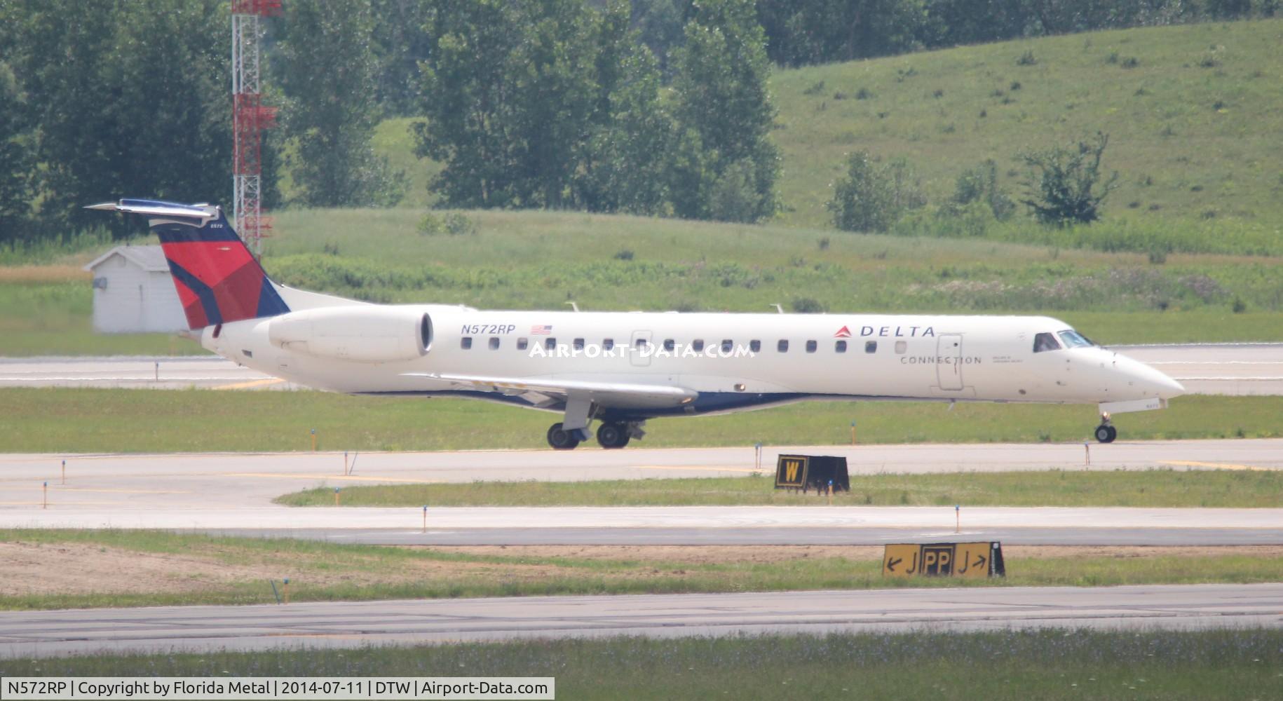 N572RP, 2004 Embraer EMB-145LR C/N 14500828, Delta Connection