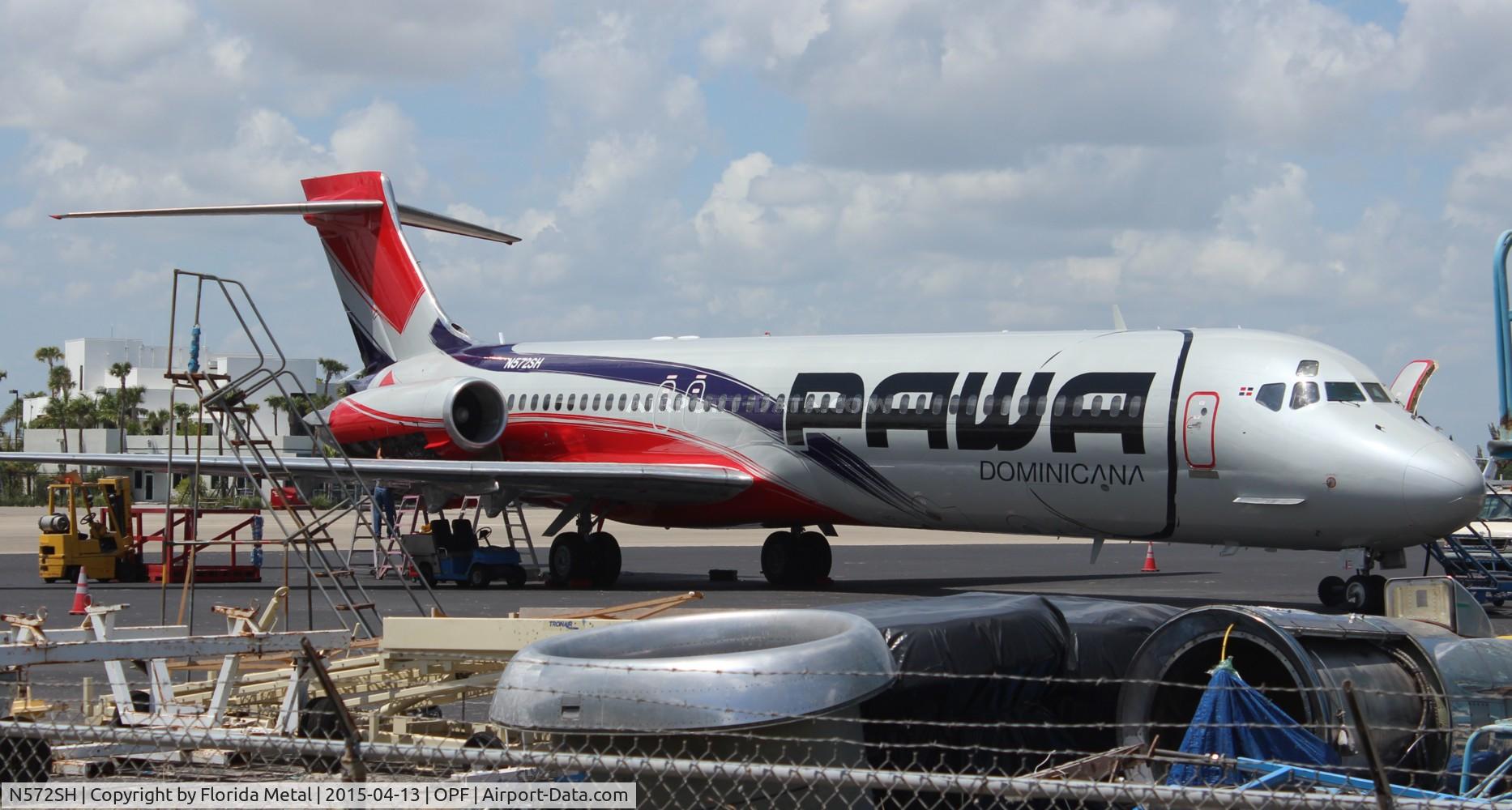 N572SH, 1989 McDonnell Douglas DC-9-87 C/N 49780, PAWA Dominicana