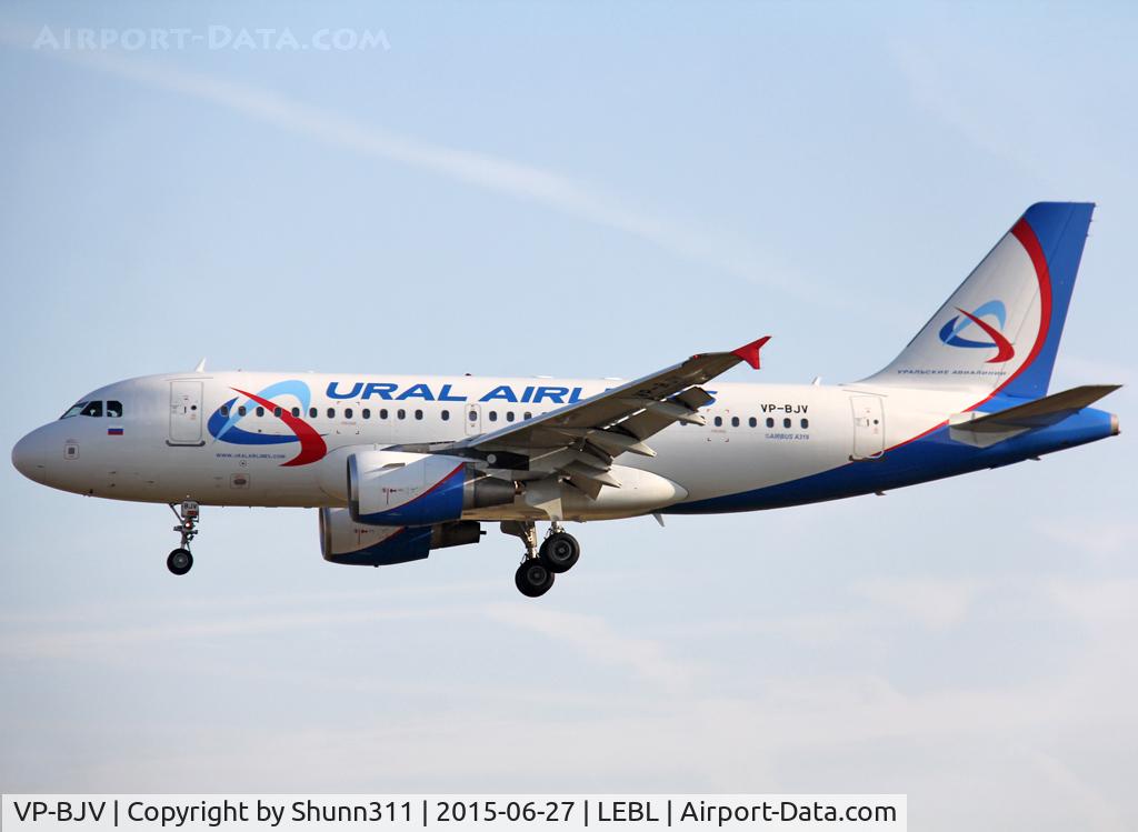 VP-BJV, 2001 Airbus A319-112 C/N 1603, Landing rwy 25R