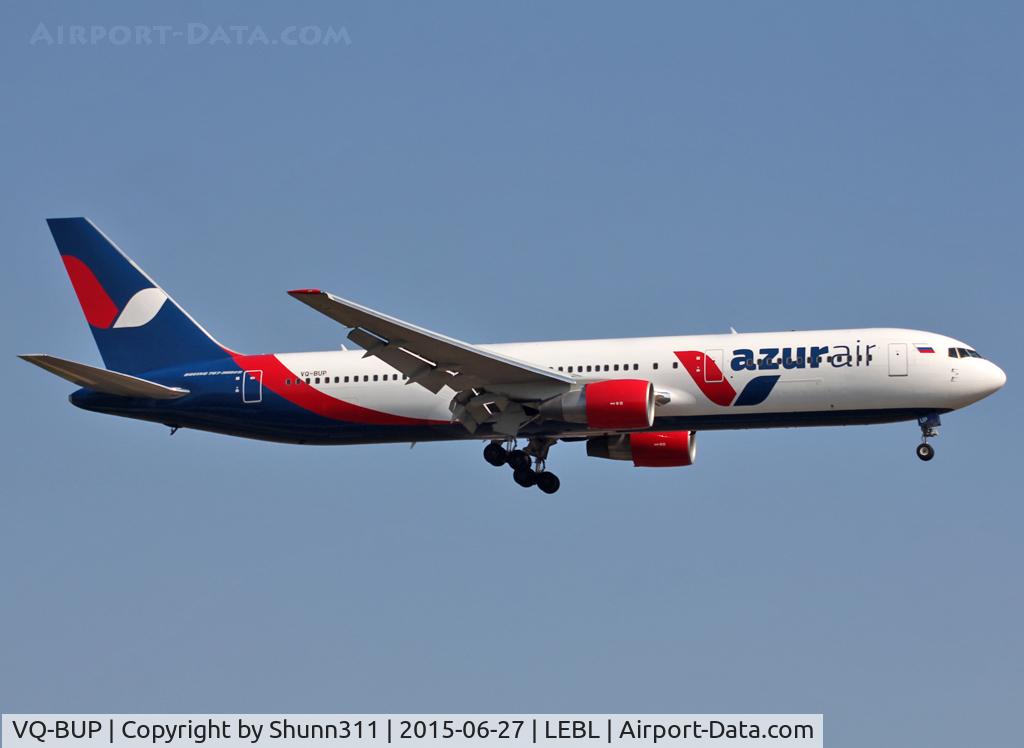 VQ-BUP, 1999 Boeing 767-33A/ER C/N 28043/734, Landing rwy 25R