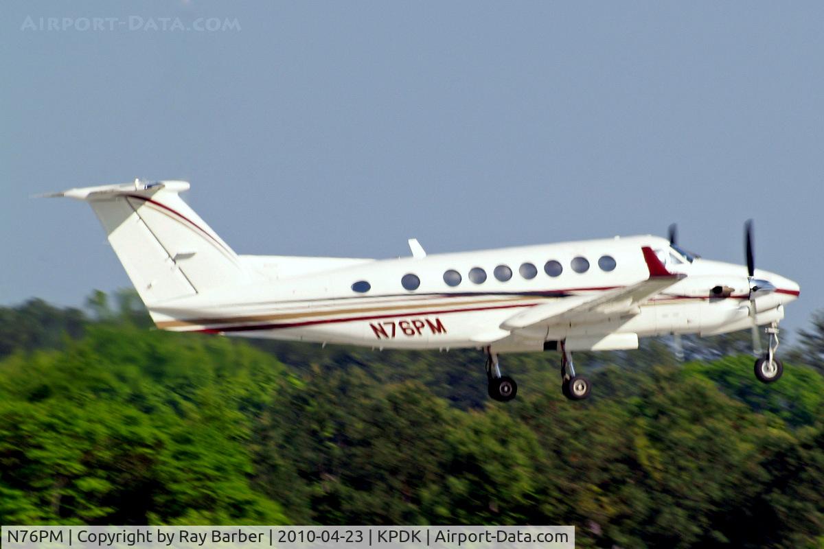 N76PM, 1998 Raytheon Aircraft Company B300 C/N FL-200, Beech 350 Super King Air [FL-200] Atlanta-Dekalb Peachtree~N 23/04/2010