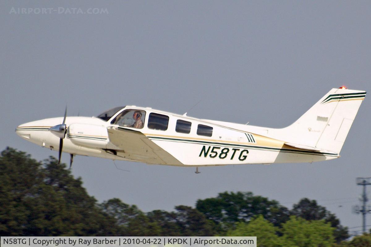 N58TG, 1976 Beech 58 Baron C/N TH-716, Beech 58 Baron [TH-716] Atlanta-Dekalb Peachtree~N 22/04/2010