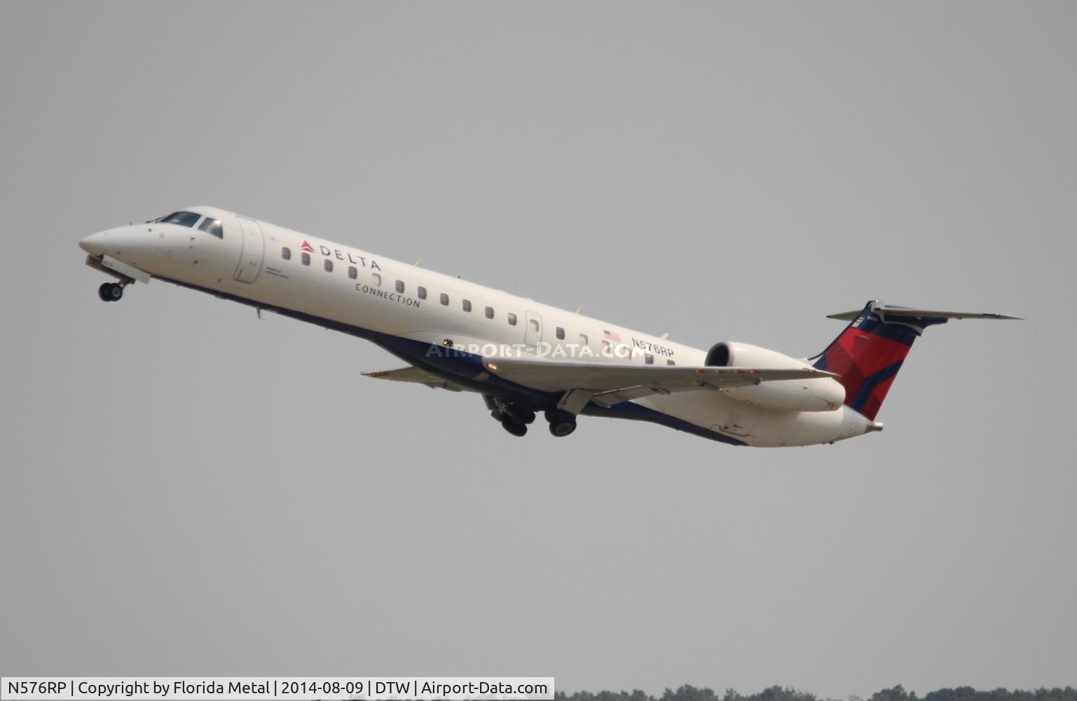 N576RP, 2004 Embraer ERJ-145LR (EMB-145LR) C/N 14500856, Delta Connection