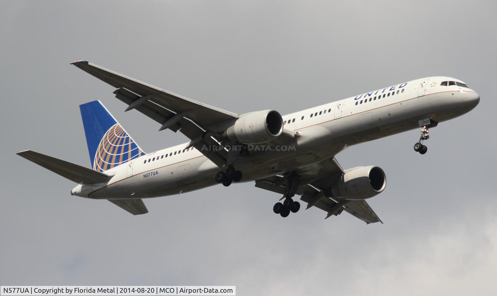 N577UA, 1993 Boeing 757-222 C/N 26693, United