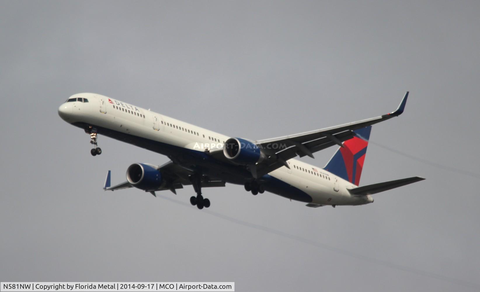N581NW, 2002 Boeing 757-351 C/N 32982, Delta