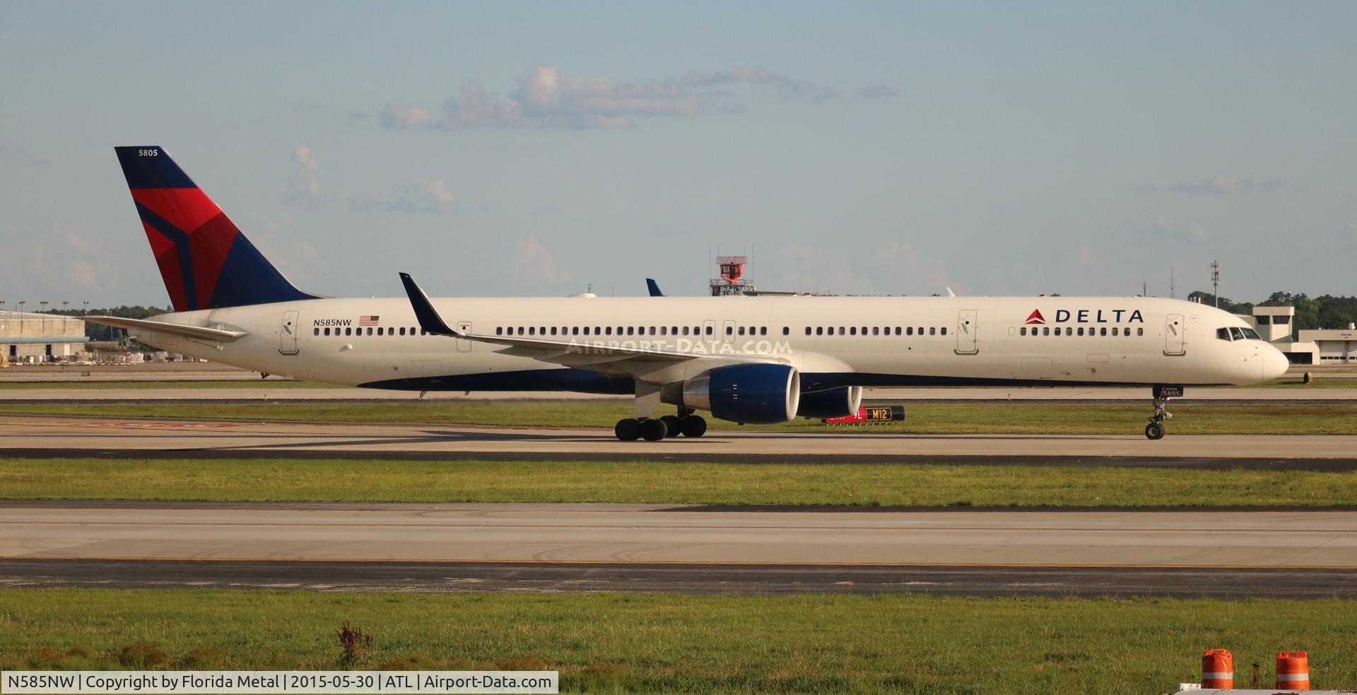 N585NW, 2002 Boeing 757-351 C/N 32985, Delta