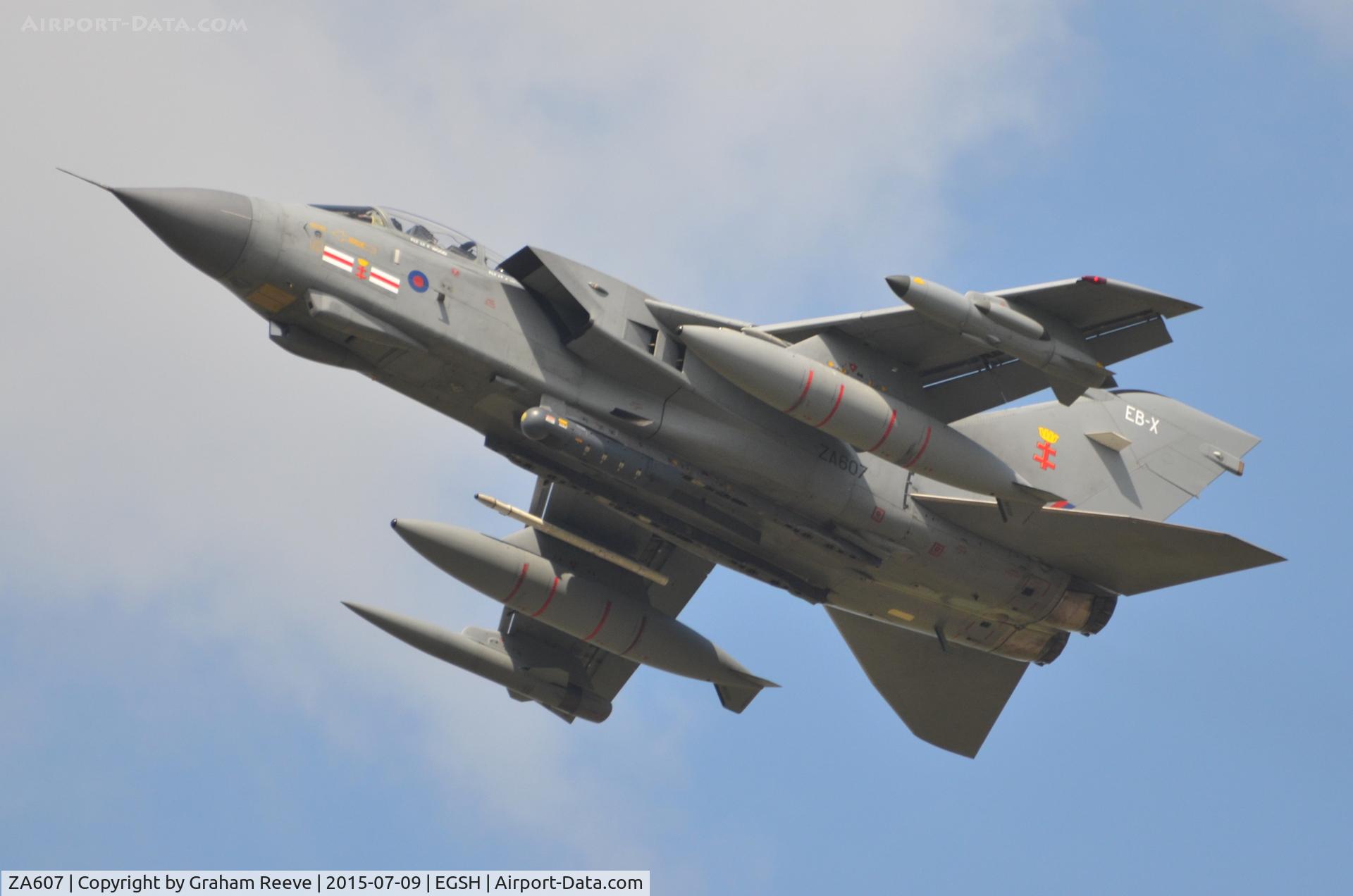 ZA607, 1982 Panavia Tornado GR.4 C/N 138/BS044/3071, Departing from Norwich.
