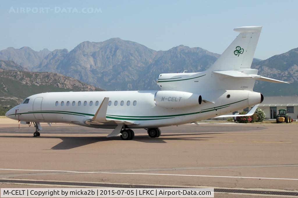 M-CELT, 2011 Dassault Falcon 7X C/N 110, Parked