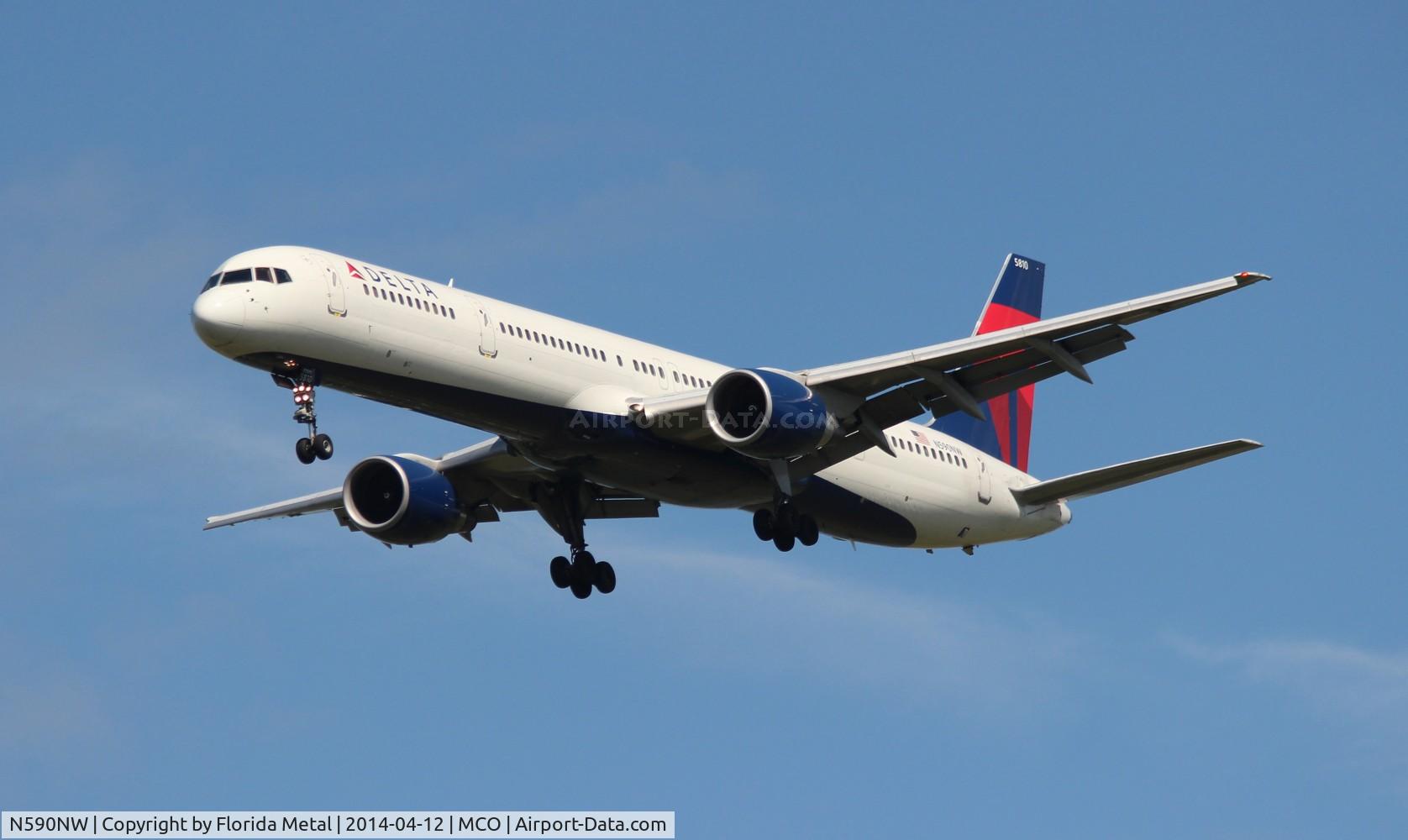 N590NW, 2003 Boeing 757-351 C/N 32990, Delta