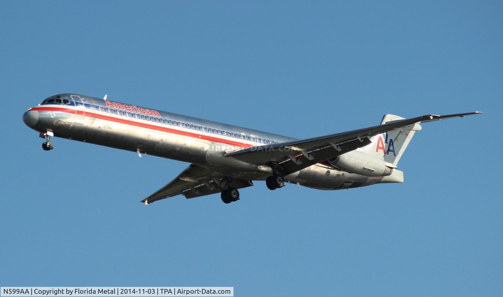 N599AA, 1992 McDonnell Douglas MD-83 (DC-9-83) C/N 53289, American