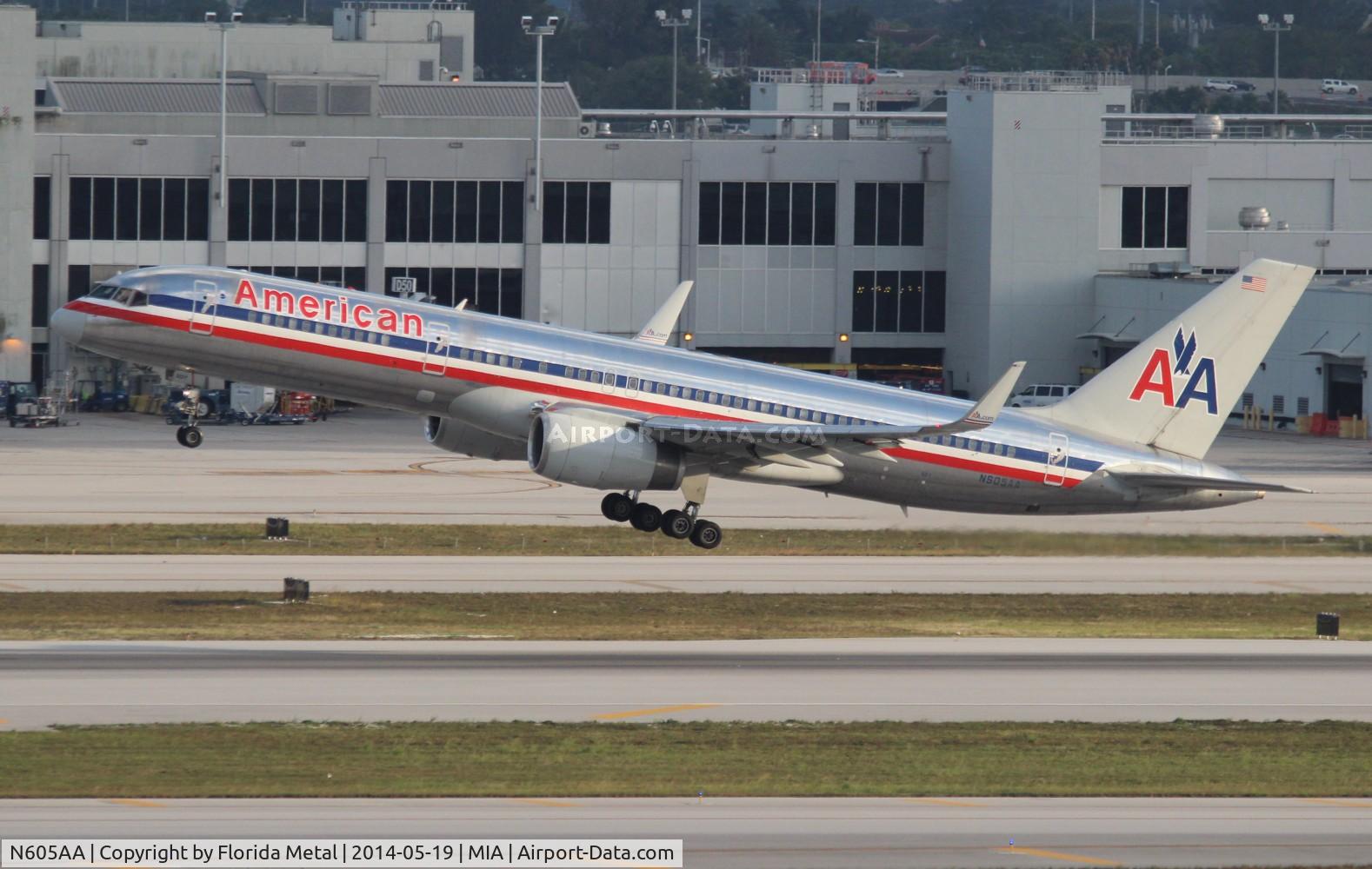 N605AA, 1995 Boeing 757-223 C/N 27056, American