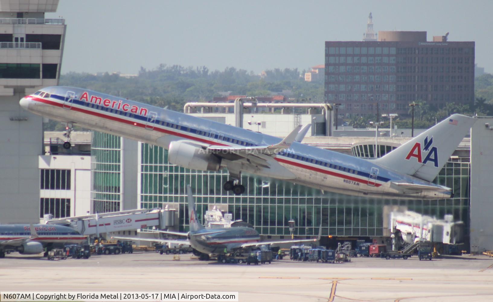 N607AM, 1996 Boeing 757-223 C/N 27058, American