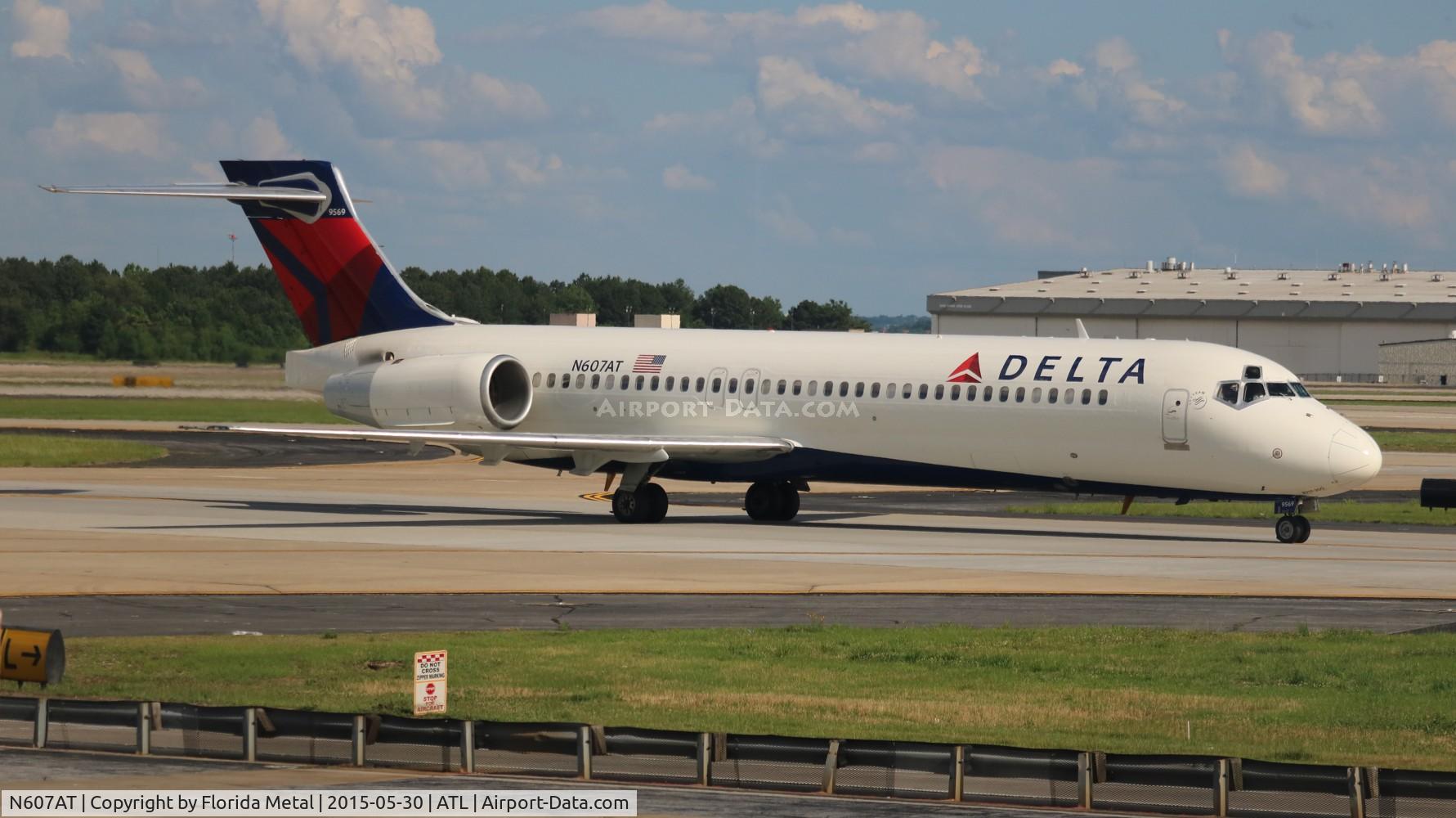 N607AT, 2000 Boeing 717-200 C/N 55074, Delta