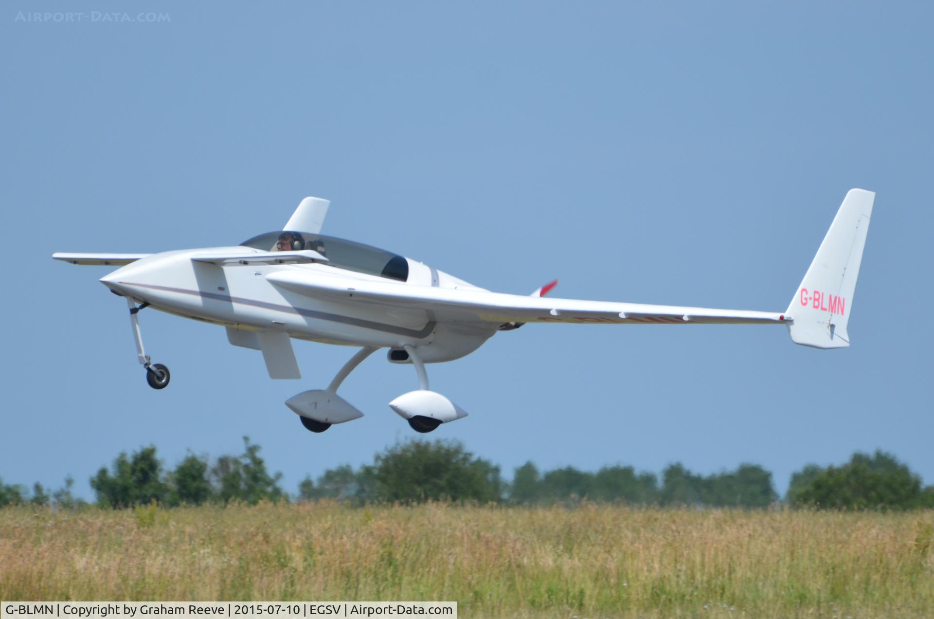 G-BLMN, 1986 Rutan Long-EZ C/N PFA 074A-10648, Departing from Old Buckenham.