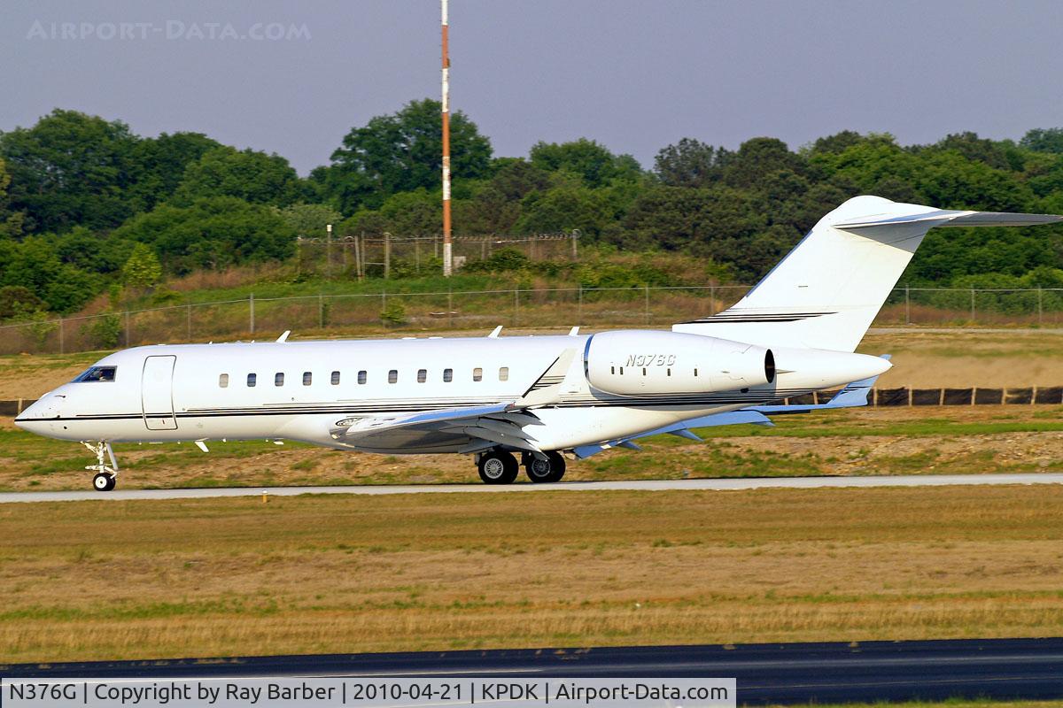 N376G, 2005 Bombardier BD-700-1A11 Global 5000 C/N 9164, Bombardier BD-700-1A11 Global 5000 [9164] Peachtree~N 21/04/2010