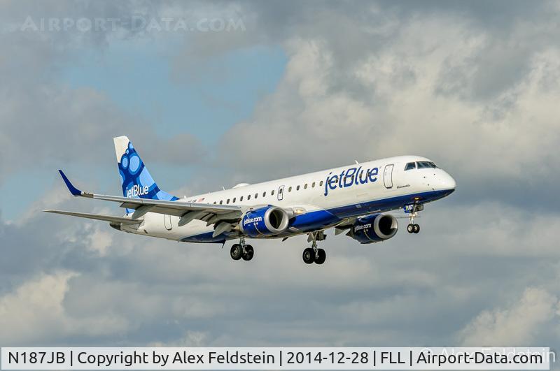 N187JB, 2005 Embraer 190AR (ERJ-190-100IGW) C/N 19000009, Ft. Lauderdale
