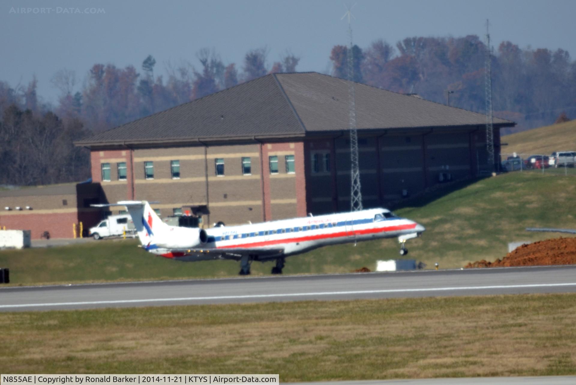 N855AE, 2003 Embraer ERJ-140LR (EMB-135KL) C/N 145747, Landing TYS