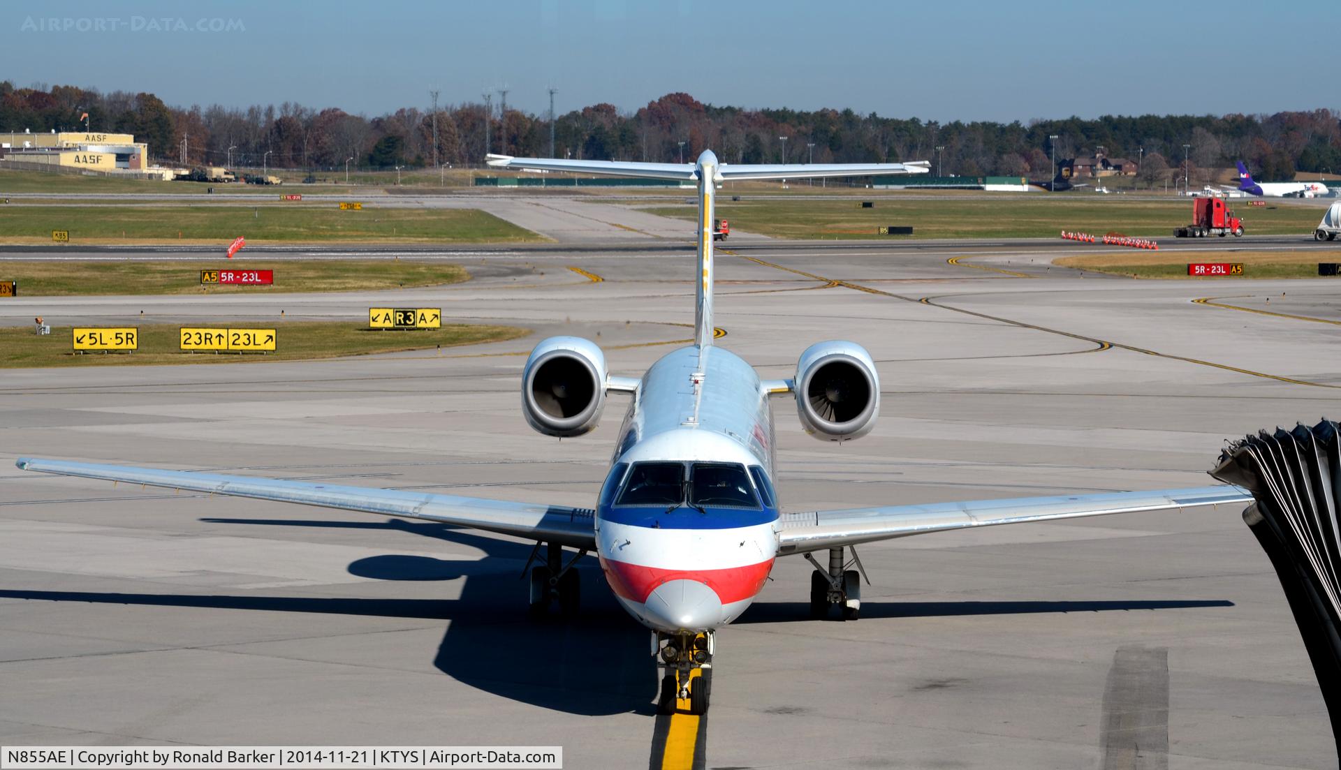N855AE, 2003 Embraer ERJ-140LR (EMB-135KL) C/N 145747, Taxi to park TYS