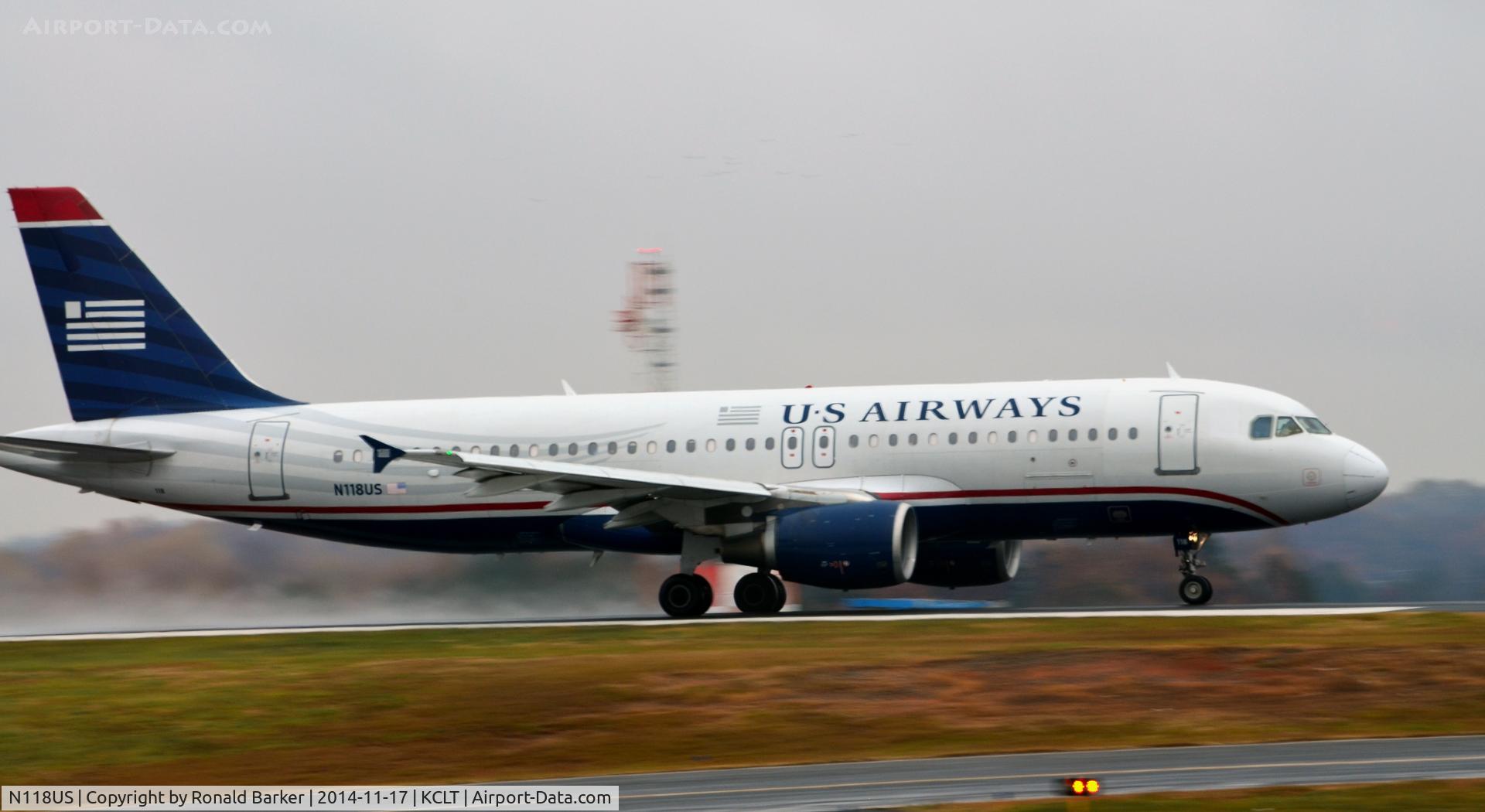 N118US, 2000 Airbus A320-214 C/N 1264, Takeoff roll CLT