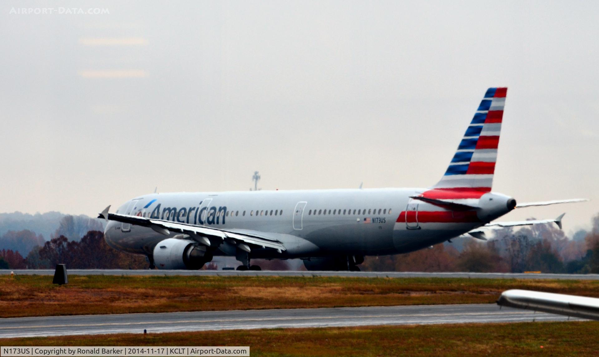 N173US, 2001 Airbus A321-211 C/N 1481, Taxi CLT