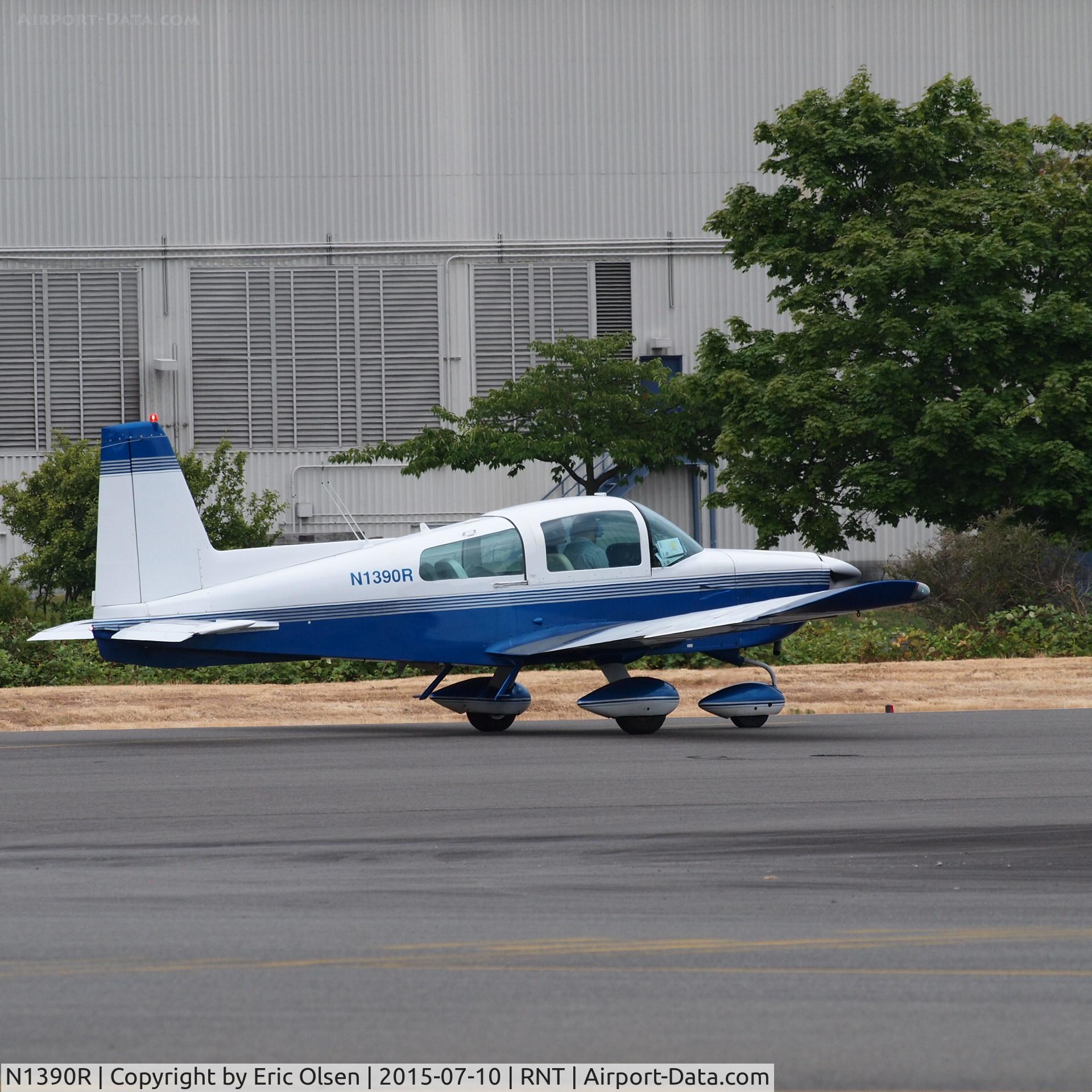 N1390R, 1975 Grumman American AA-5 Traveler C/N AA5-0790, 1975 Grumman American AA-5 at RNT