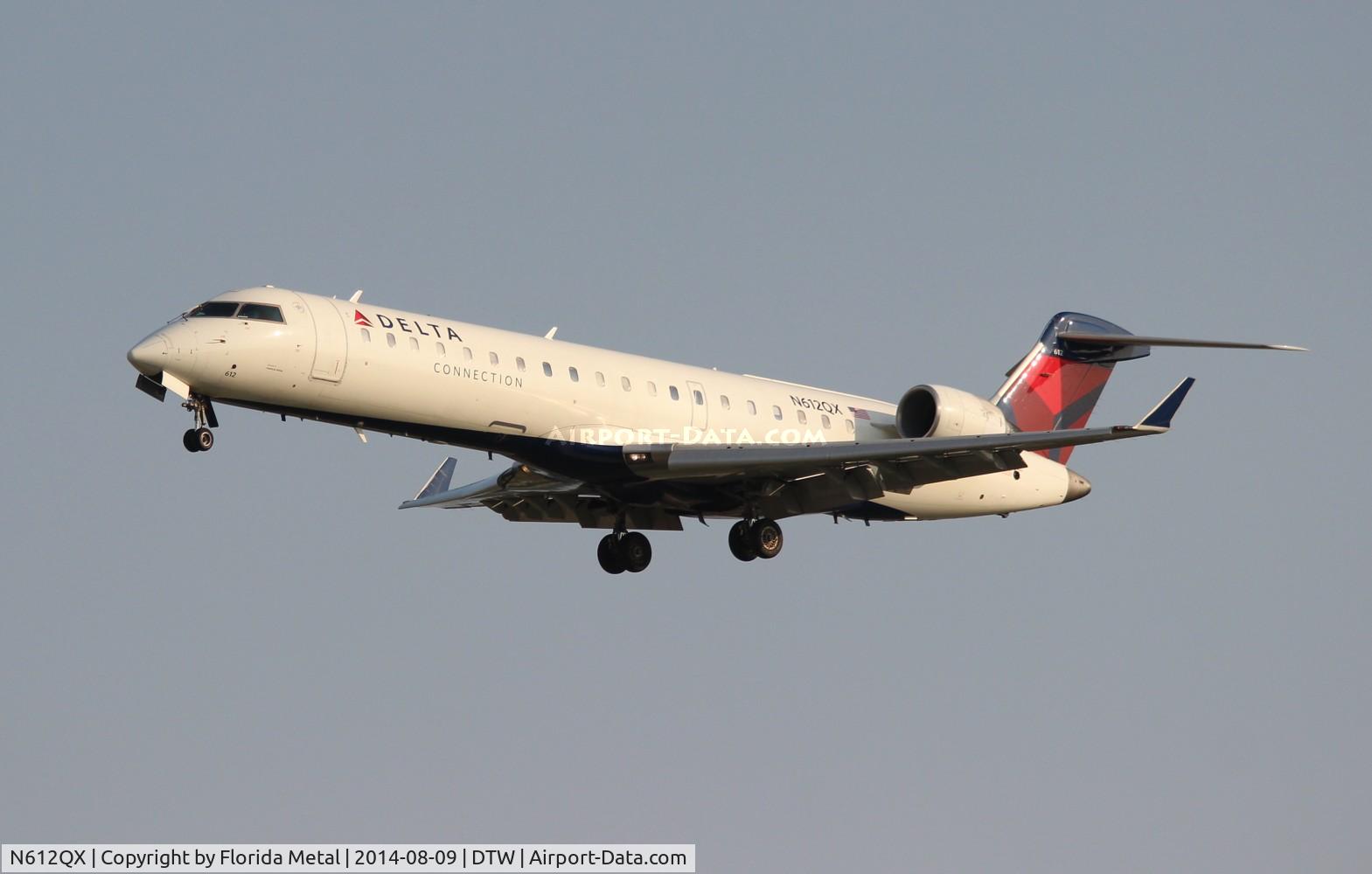 N612QX, 2002 Bombardier CRJ-701 (CL-600-2C10) Regional Jet C/N 10042, Delta Connection