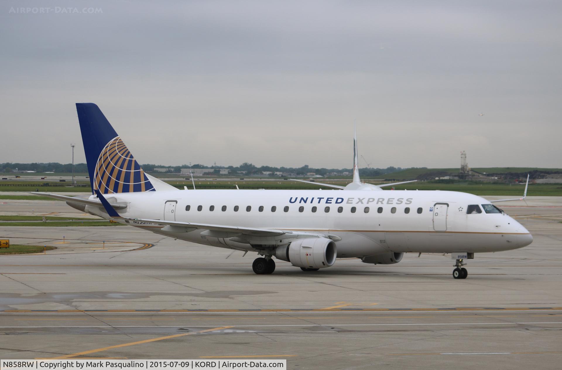 N858RW, 2005 Embraer 170SE (ERJ-170-100SE) C/N 17000080, ERJ 170-100 SE