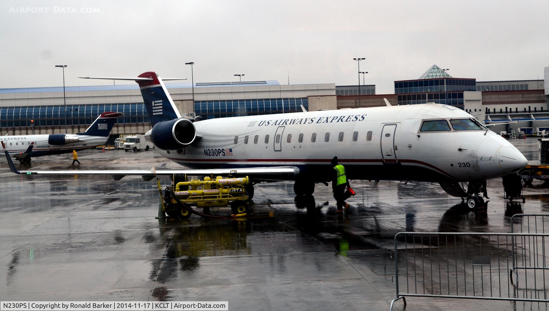 N230PS, 2004 Bombardier CRJ-200ER (CL-600-2B19) C/N 7904, On the ramp CLT