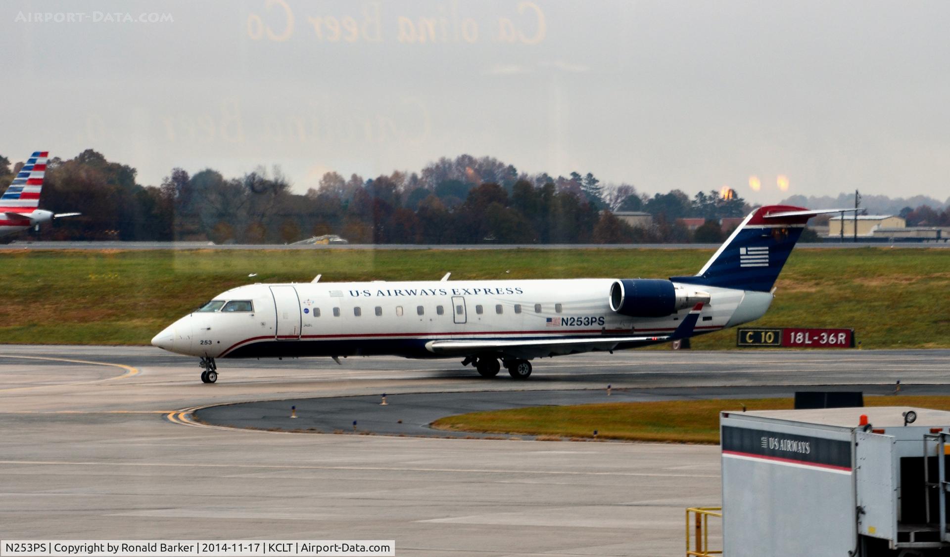 N253PS, 2004 Bombardier CRJ-200ER (CL-600-2B19) C/N 7934, Taxi to park CLT