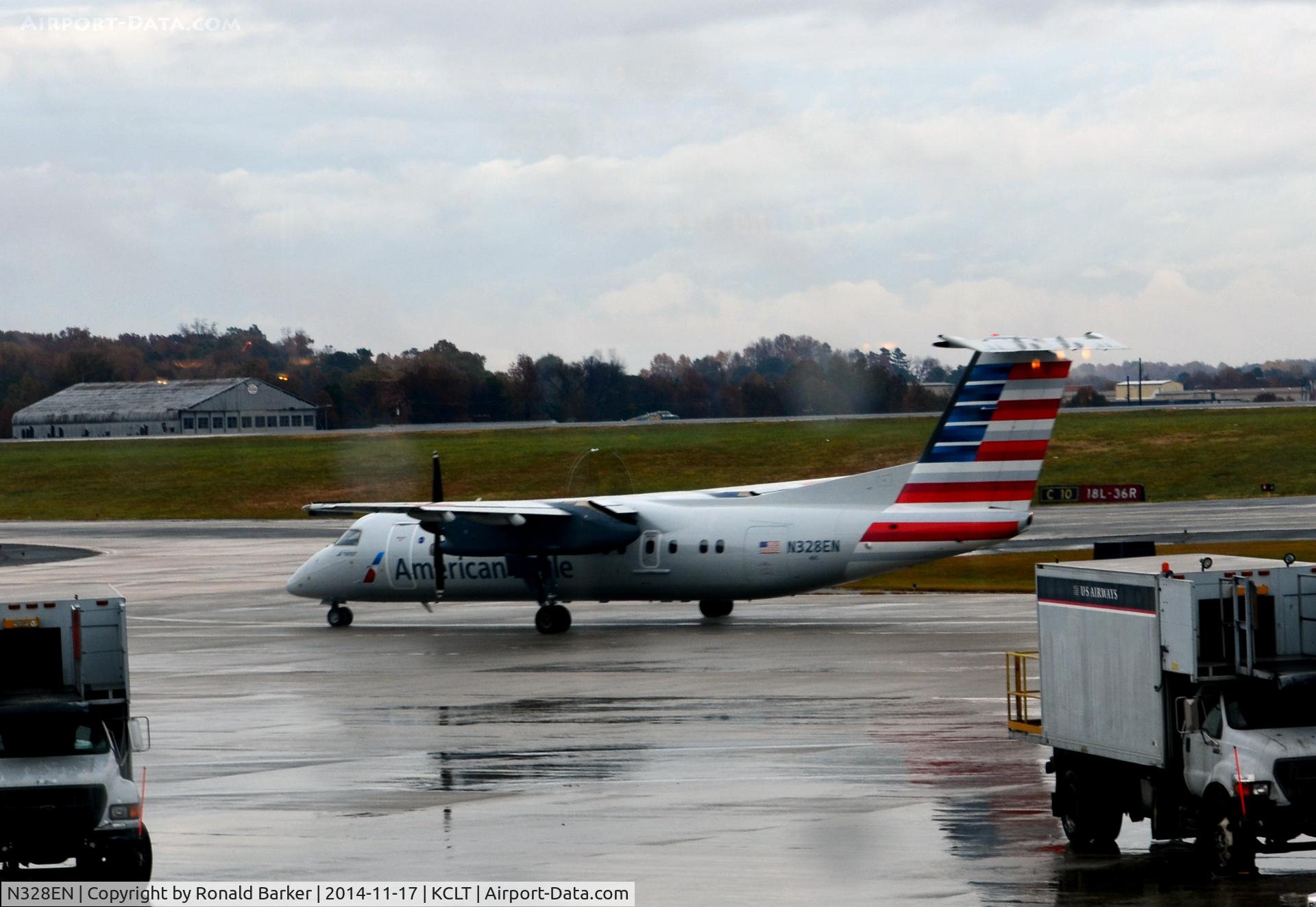 N328EN, 1991 De Havilland Canada DHC-8-311 Dash 8 C/N 281, Taxi CLT