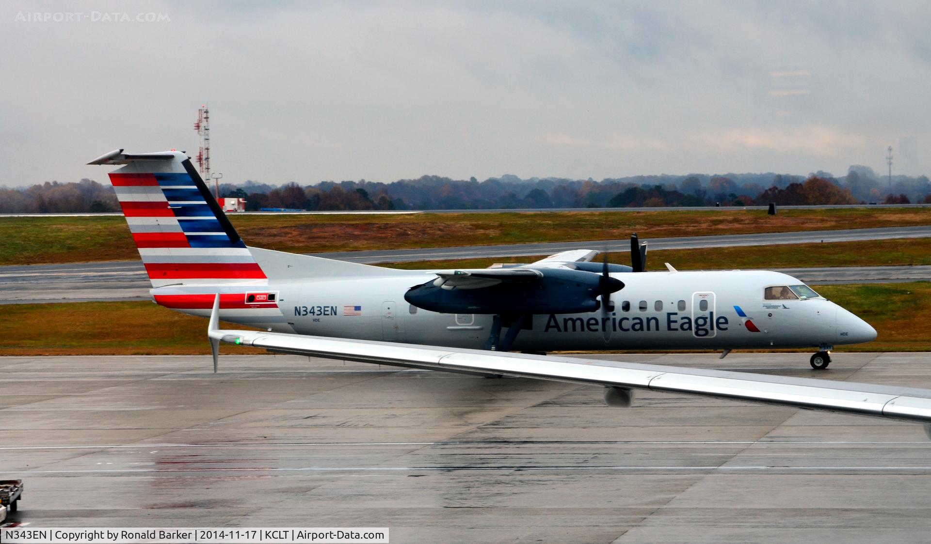 N343EN, 1992 De Havilland Canada DHC-8-311 Dash 8 C/N 340, Taxi CLT