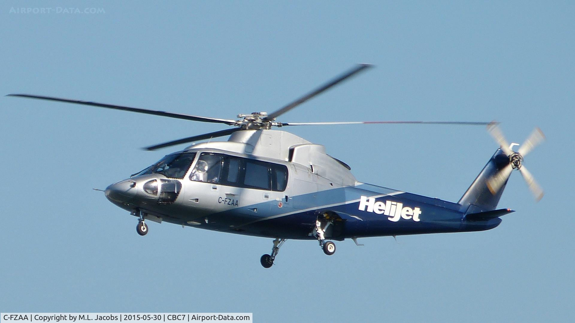 C-FZAA, 1980 Sikorsky S-76A C/N 76-0043, Helijet arriving at Vancouver Harbour Heliport.