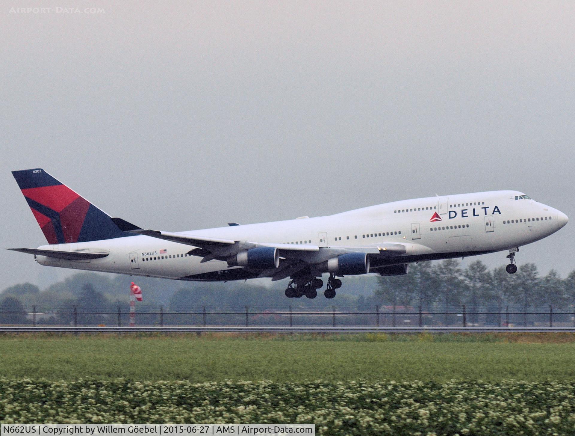 N662US, 1988 Boeing 747-451 C/N 23720, Landing on runway c 18 of Schiphol Airport