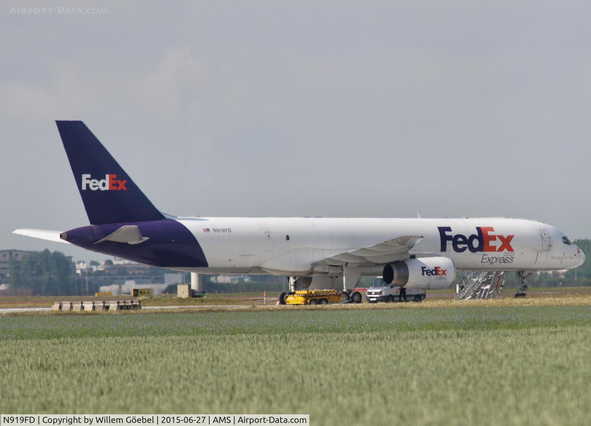 N919FD, 1990 Boeing 757-23A C/N 24636, Parking on Schiphol Airport