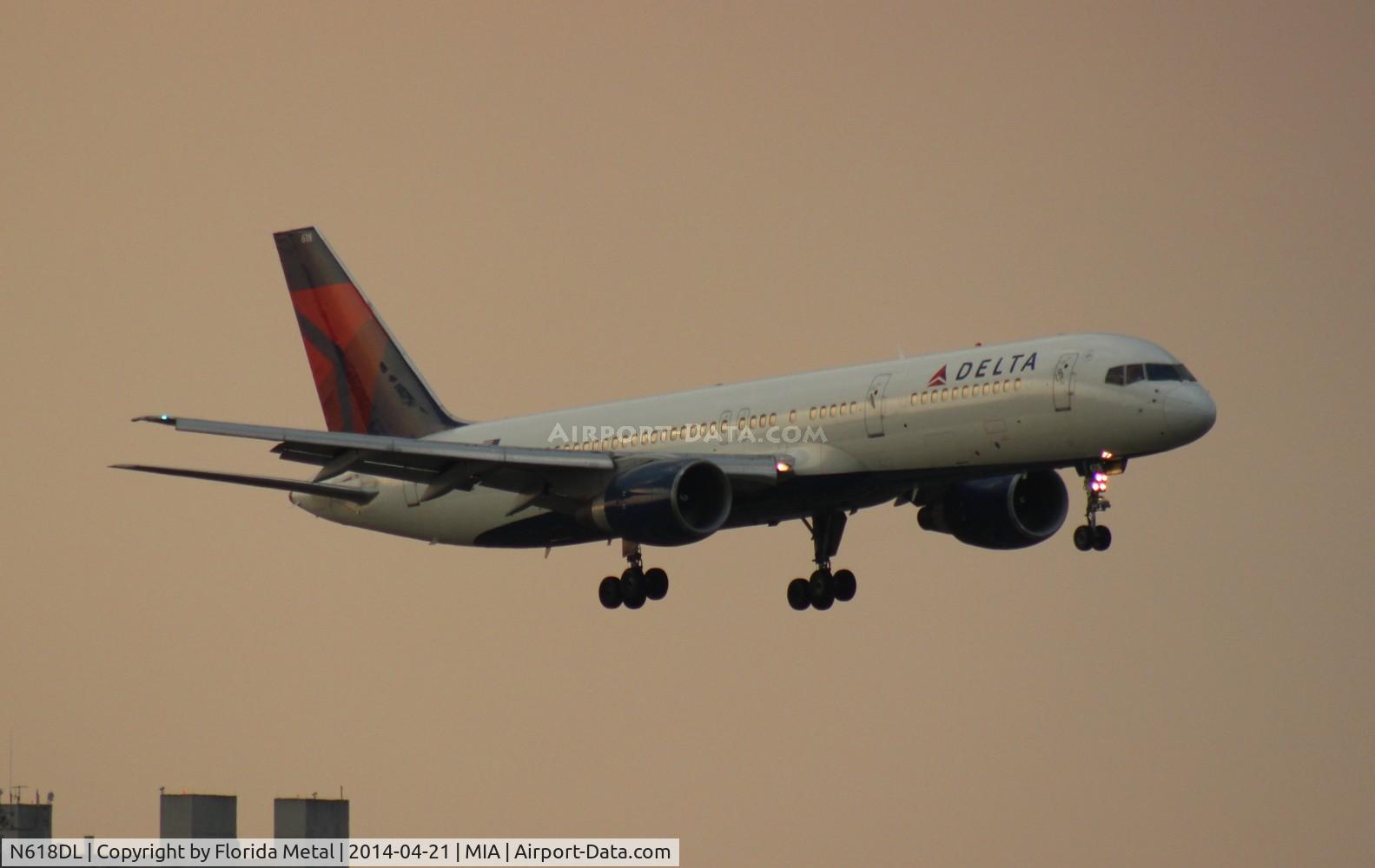 N618DL, 1986 Boeing 757-232 C/N 22908, Delta