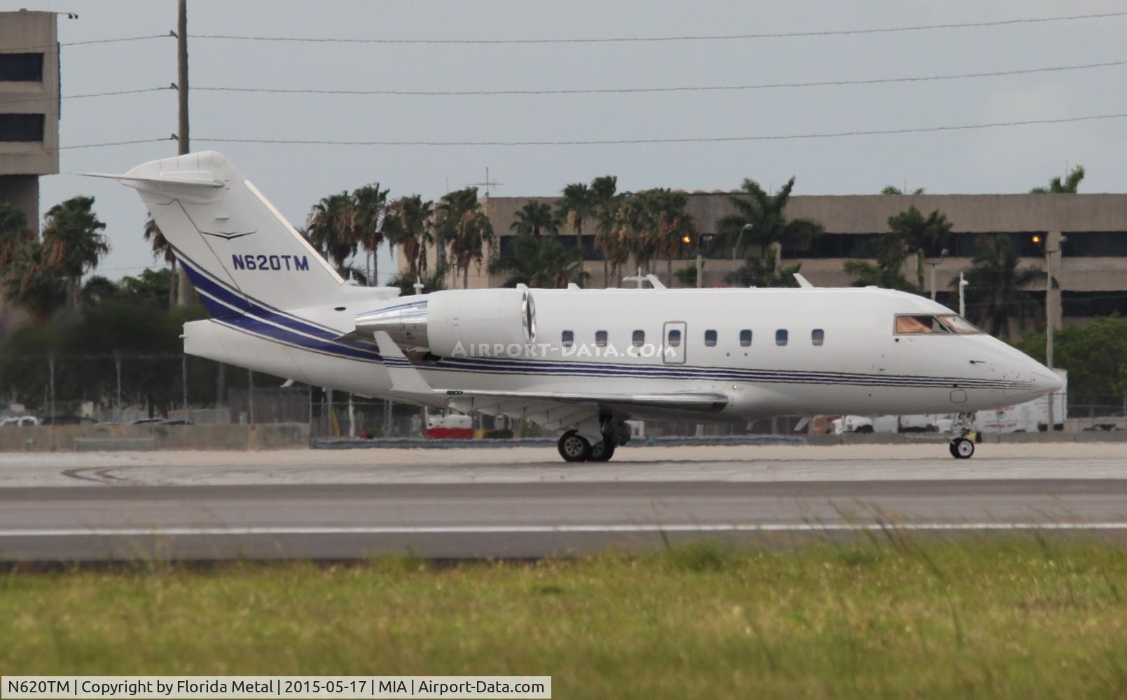 N620TM, 1999 Bombardier Challenger 604 (CL-600-2B16) C/N 5440, Challenger 604