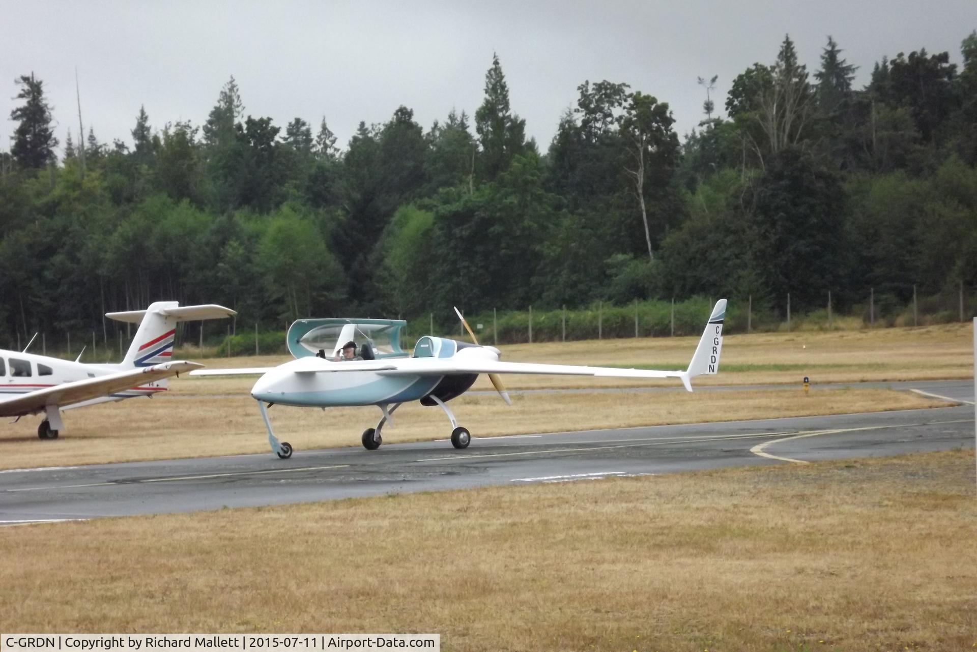 C-GRDN, 1983 Rutan VariEze C/N 748, Qualicum Beach air show, July 11, 2015