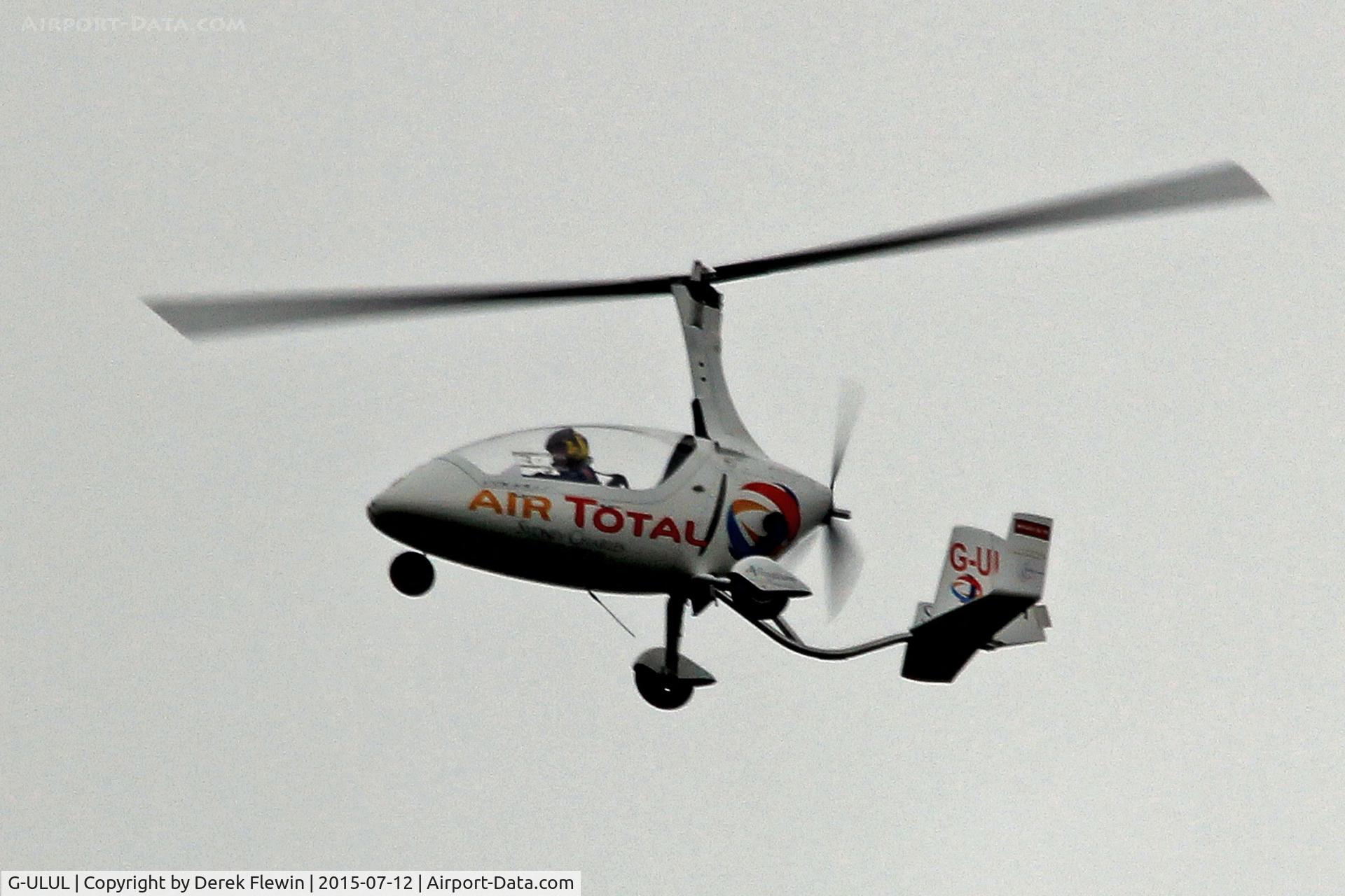 G-ULUL, 2010 RotorSport UK Calidus C/N RSUK/CALS/009, Calidus, Billing Brook Farm based, previously G-HTBT, seen over the Clyne area of Swansea prior to displaying at the wales National Air Show.